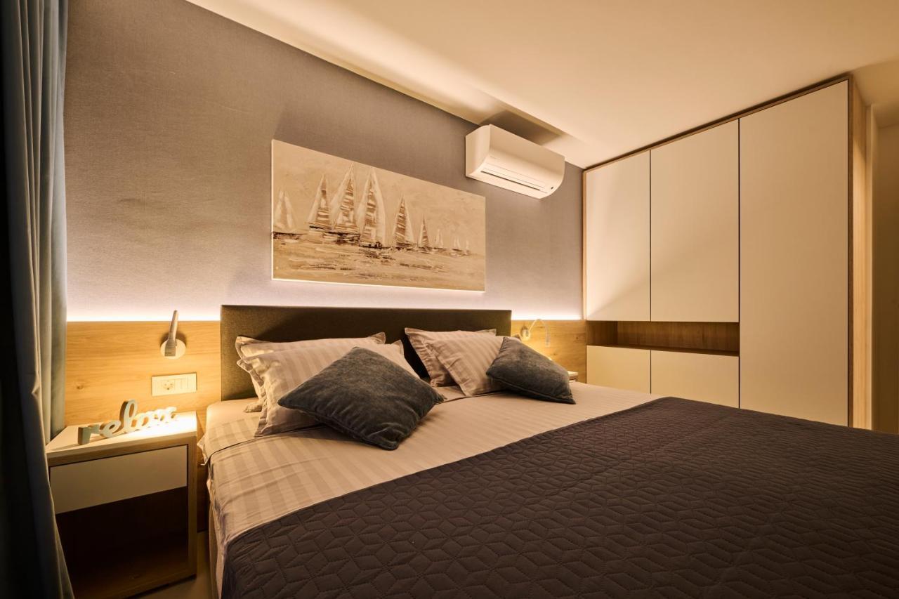 Vita Mirabilis Suite Umag Exterior foto